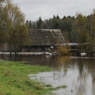 Mazliet ūdens …