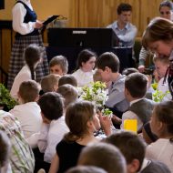 Baltā galdauta svētki Madlienas vidusskolā – “Latvju godi”.