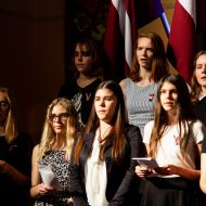 “Es – Latvija” valsts svētku koncerts Madlienas vidusskolā