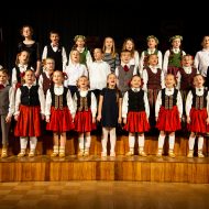 “Es – Latvija” valsts svētku koncerts Madlienas vidusskolā
